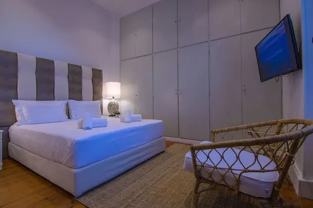 Art Pantheon Apartment (2 Bedrooms)