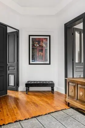 Art Pantheon Apartment (2 Bedrooms)