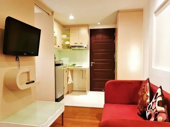 One Bedroom Apartment