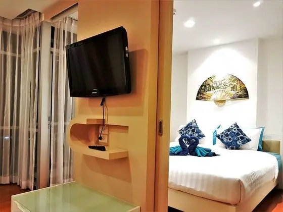 One Bedroom Apartment