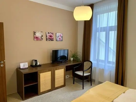 Tek Büyük Yataklı Oda