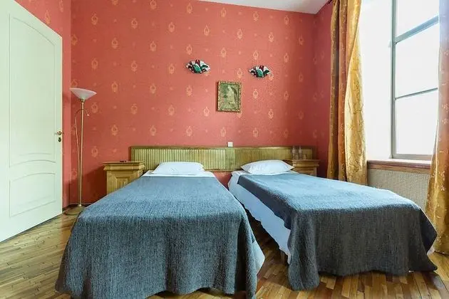 Comfort Tek Büyük veya İki Ayrı Yataklı Oda