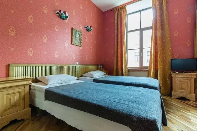 Comfort Tek Büyük veya İki Ayrı Yataklı Oda