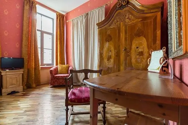 Comfort Tek Büyük veya İki Ayrı Yataklı Oda