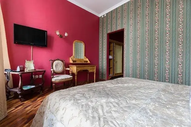 Comfort Tek Büyük veya İki Ayrı Yataklı Oda