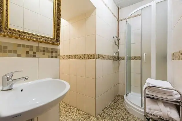 Comfort Tek Büyük veya İki Ayrı Yataklı Oda