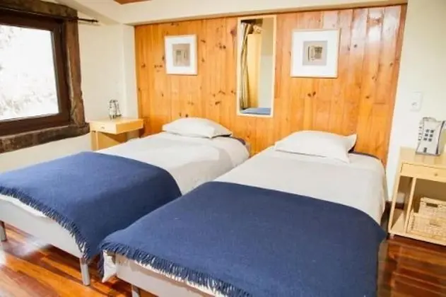 Tek Büyük veya İki Ayrı Yataklı Oda, Ortak Banyo