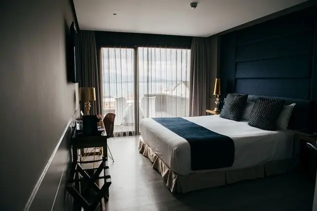 Comfort Tek Büyük Yataklı Oda, 1 Büyük (Queen) Boy Yatak, Koy Manzaralı