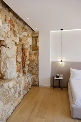 Deluxe Tek Büyük Yataklı Oda, Kısmi Deniz Manzaralı