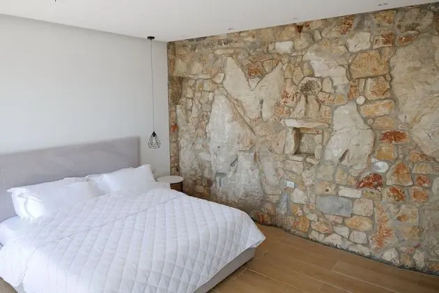 Deluxe Tek Büyük Yataklı Oda, Kısmi Deniz Manzaralı