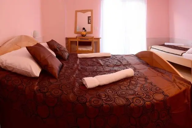 Üç Kişilik Oda, Park Manzaralı