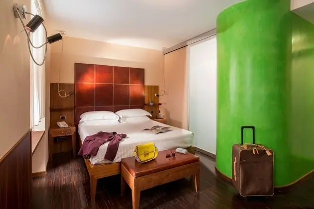 Deluxe Büyük Yataklı Tek Kişilik Oda