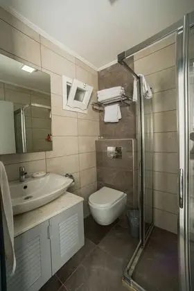 Standard Tek Büyük veya İki Ayrı Yataklı Oda