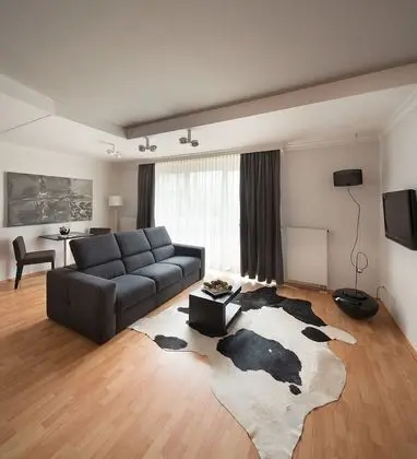 Superior Süit, Teras