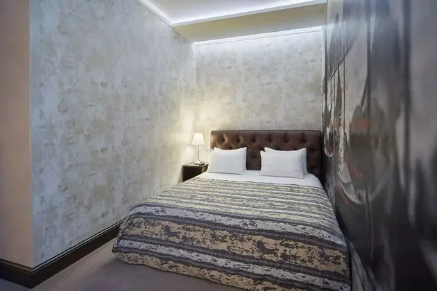 Comfort Tek Büyük Yataklı Oda