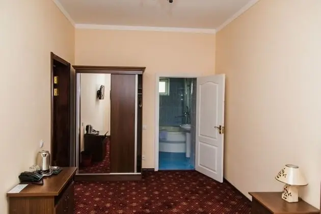 Standard Tek Büyük Yataklı Oda