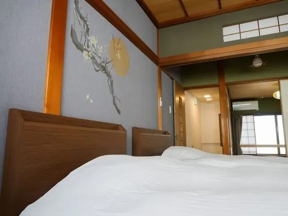 Ev, Sigara İçilmez (Private Vacation)