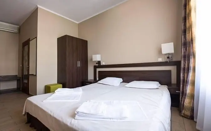 Tek Büyük Yataklı Oda, Şehir Manzaralı