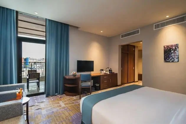 Superior Oda, Balkon, Şehir Manzaralı
