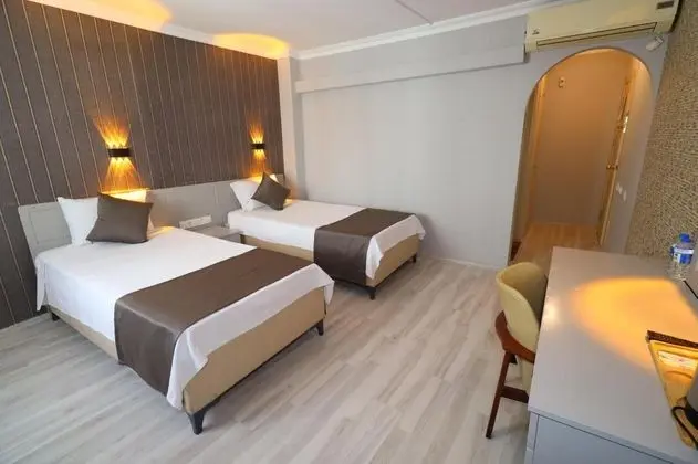 Standart Twin Room, Sokak Manzaralı, Klimalı