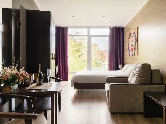 Comfort Tek Büyük veya İki Ayrı Yataklı Oda