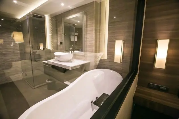 Premier Triple Room