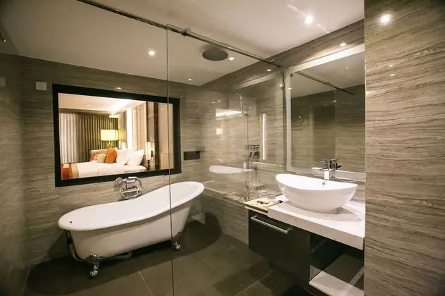 Premier Triple Room