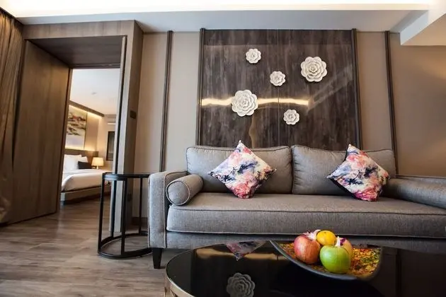 Suite Family Room