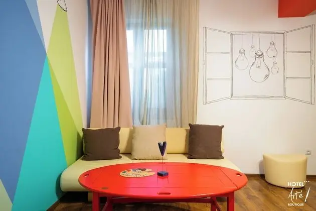 Junior Üç Kişilik Oda