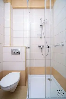 Standard Tek Büyük veya İki Ayrı Yataklı Oda