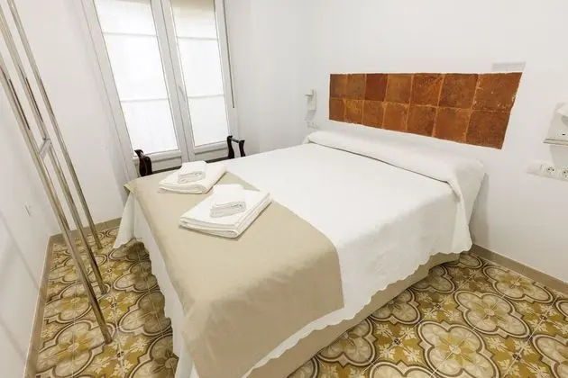 Standard Tek Büyük Yataklı Oda