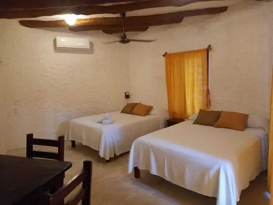 Traditional Tek Büyük Yataklı Oda