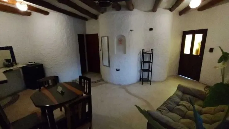 Traditional Tek Büyük Yataklı Oda