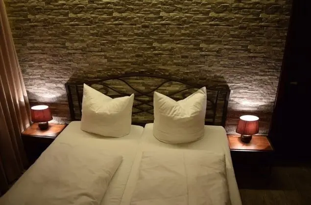 Tek Büyük Yataklı Oda