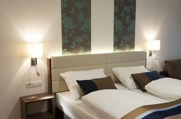 Design Tek Büyük Yataklı Oda (POP)