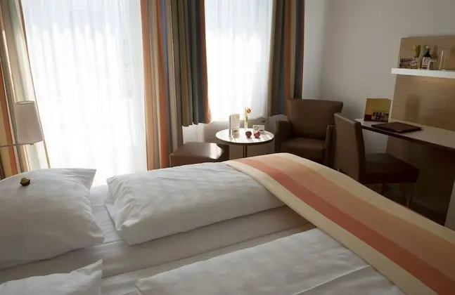 Tek Büyük Yataklı Oda, Teras, Avlu Manzaralı