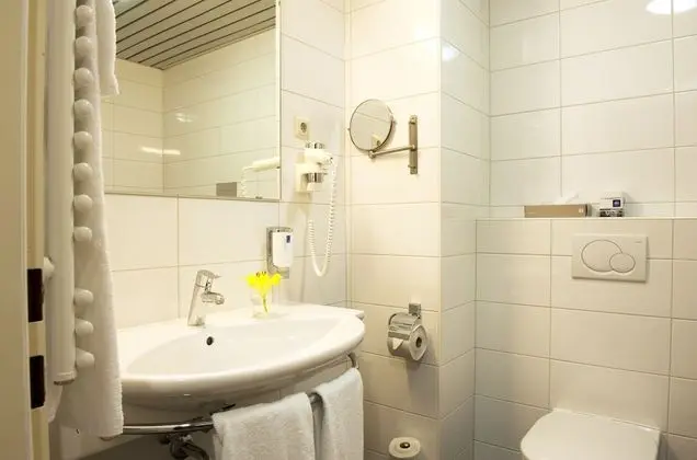 Tek Büyük Yataklı Oda, Teras, Avlu Manzaralı