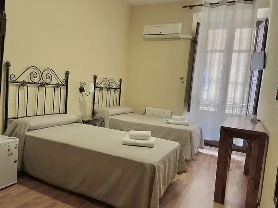 Tek Büyük Yataklı Oda