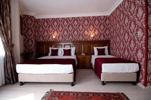 Deluxe Üç Kişilik Oda