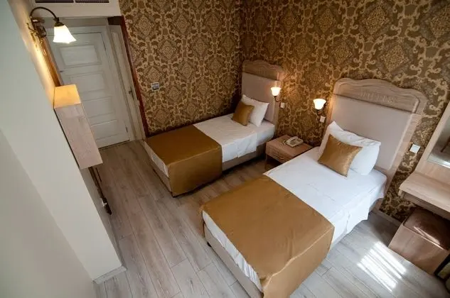 Standard Tek Büyük veya İki Ayrı Yataklı Oda