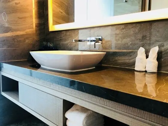 Superior Oda, 1 Büyük (Queen) Boy Yatak