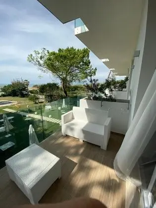 Romantic Dört Kişilik Oda, Deniz Manzaralı