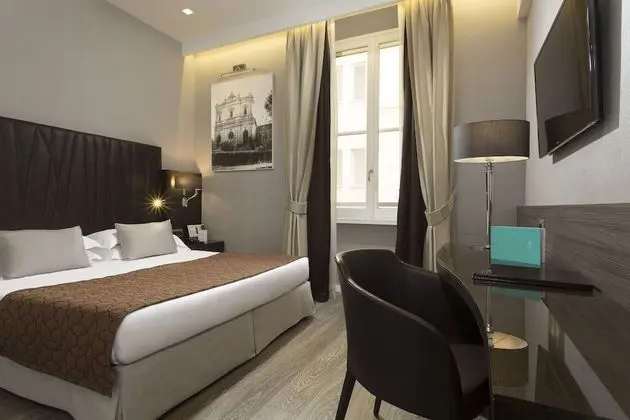 Comfort Tek Büyük Yataklı Oda