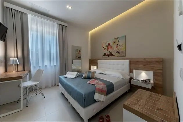 Standard Büyük Yataklı Tek Kişilik Oda