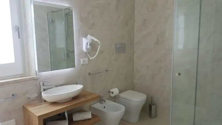 Superior Üç Kişilik Oda, Balkon