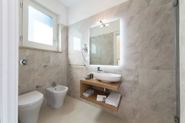 Superior Üç Kişilik Oda, Balkon