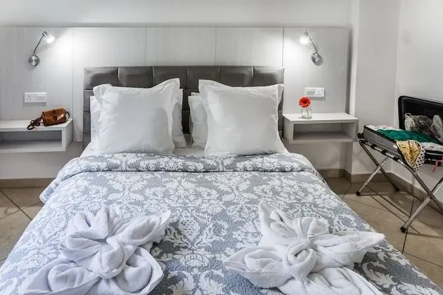 Superior Apart Daire, 1 Yatak Odası, Balkon, Havuz Manzaralı