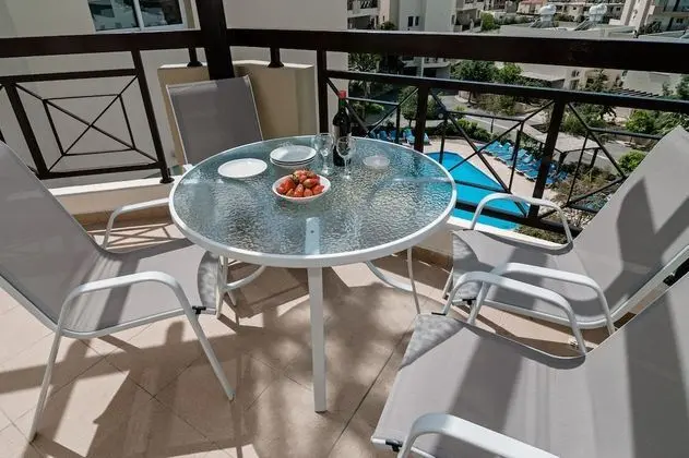 Superior Apart Daire, 1 Yatak Odası, Balkon, Havuz Manzaralı