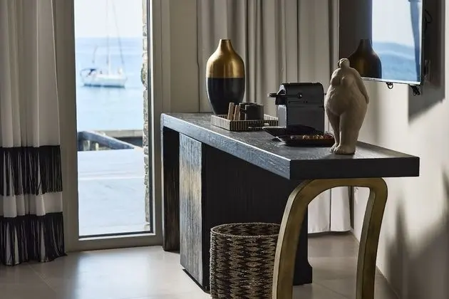 Signature Süit, Sıcak Su Küveti, Deniz Manzaralı