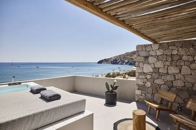 Suite Mini Pool Sea View